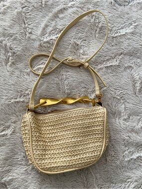 Cream Woven Crossbody Bag with Gold Twist Accent